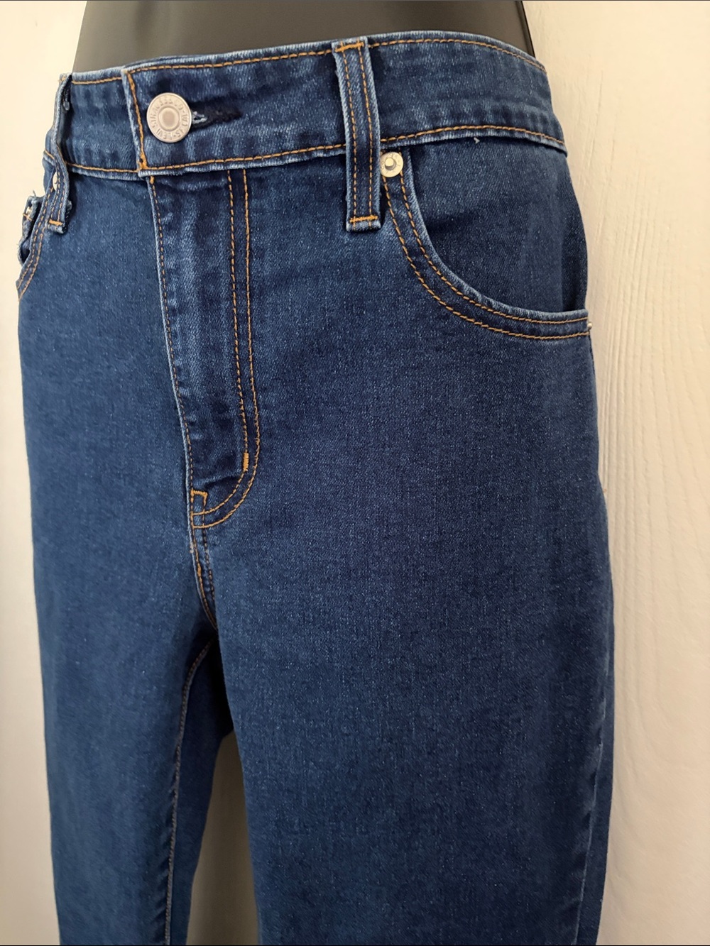 Levi’s Flare Jeans - Picture 3 of 9